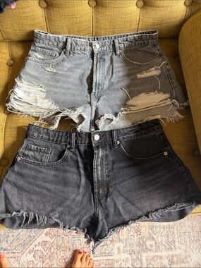 2 Pairs Zara High-Rise Distressed Denim Shorts - Light Gray & Black